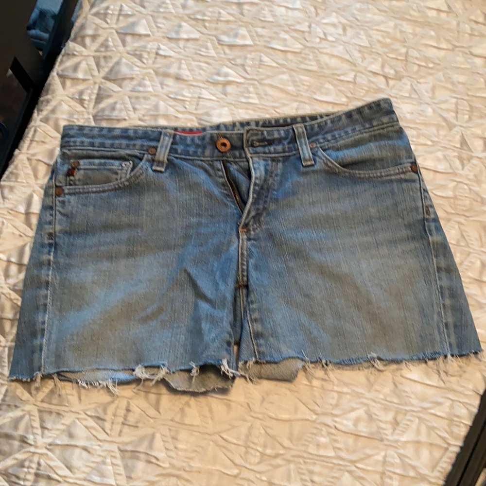 AG Cut-Off jean shorts size 28